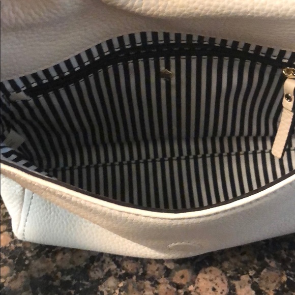 Kate Spade ♠️ purse - Picture 2 of 4